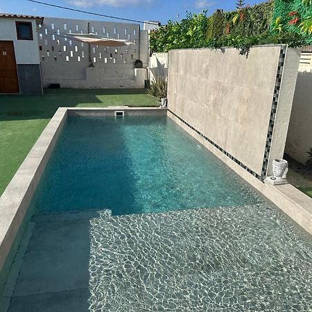 Valtisya Pool And Airport Guest House Telde Bagian luar foto