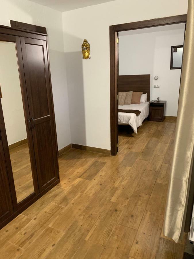 Valtisya Pool And Airport Guest House Telde Bagian luar foto
