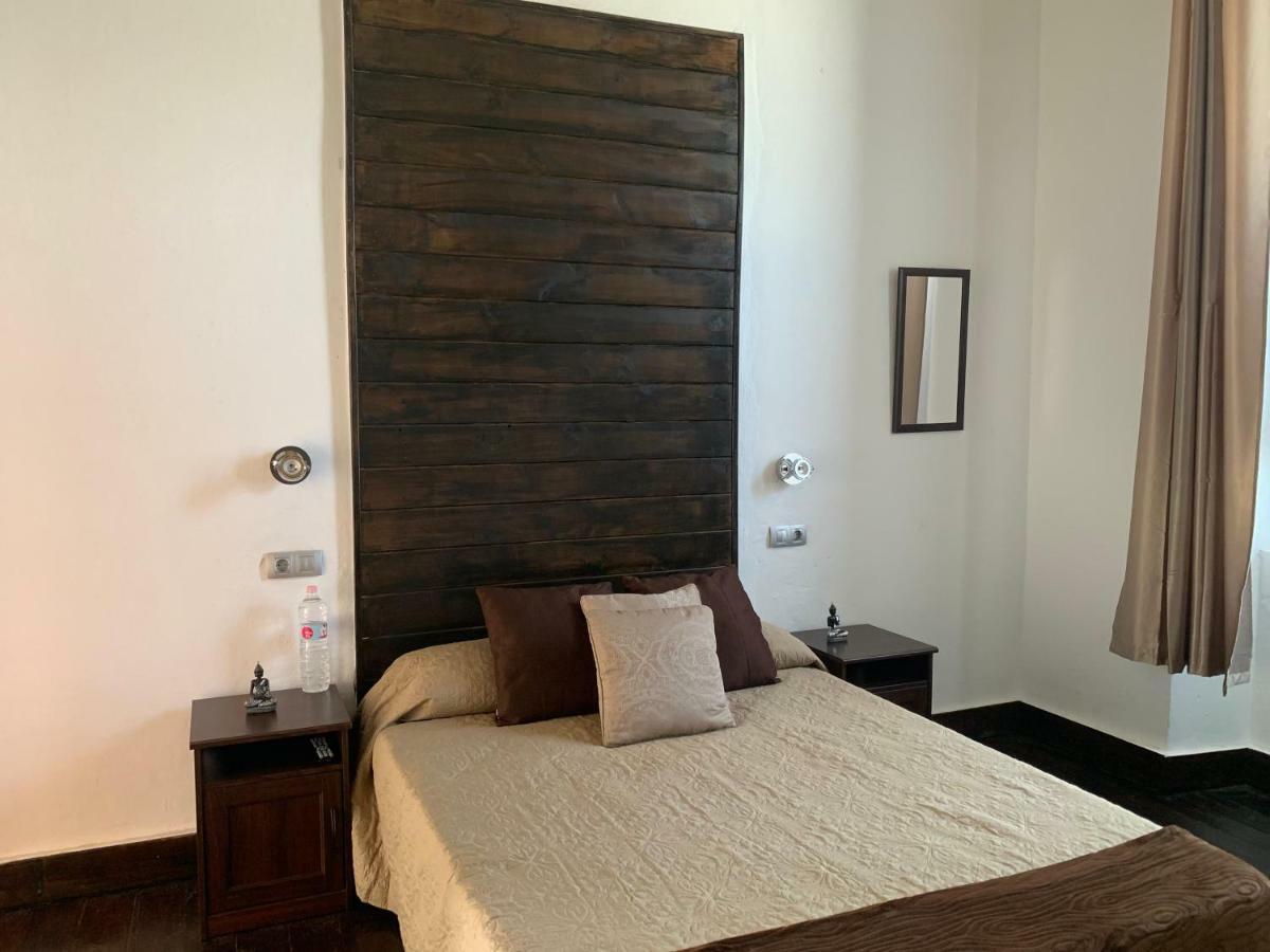 Valtisya Pool And Airport Guest House Telde Bagian luar foto